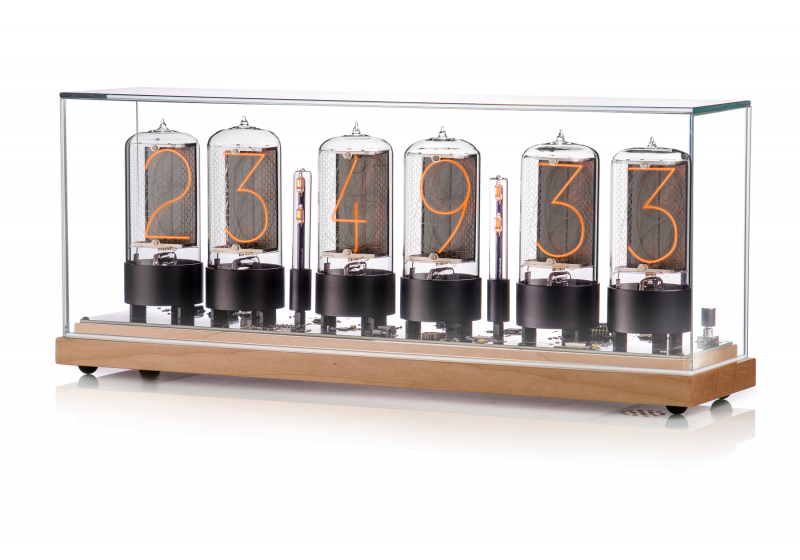 zin-70-nixie-clock-on-mapple-