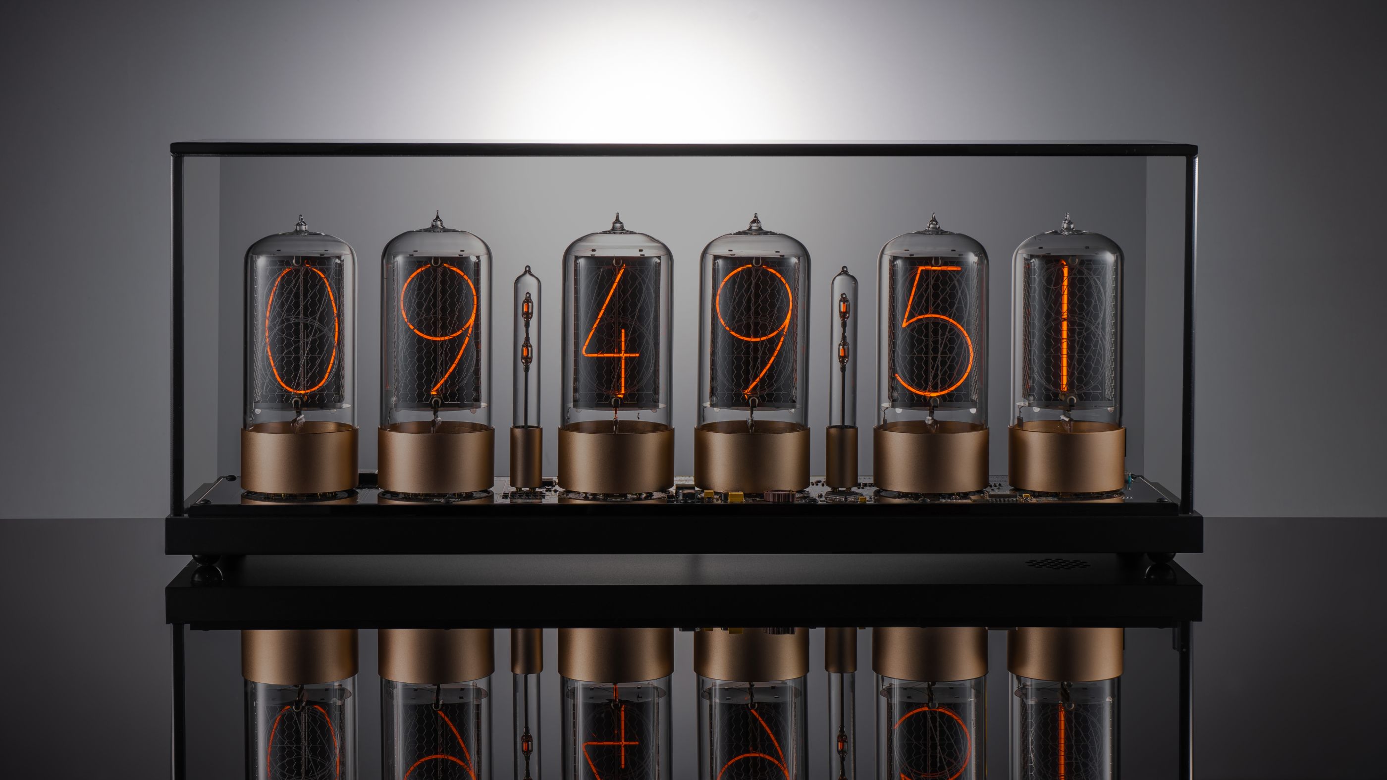 ZIN70 Nixie Tube Clock – Black & Gold Smoked Glass