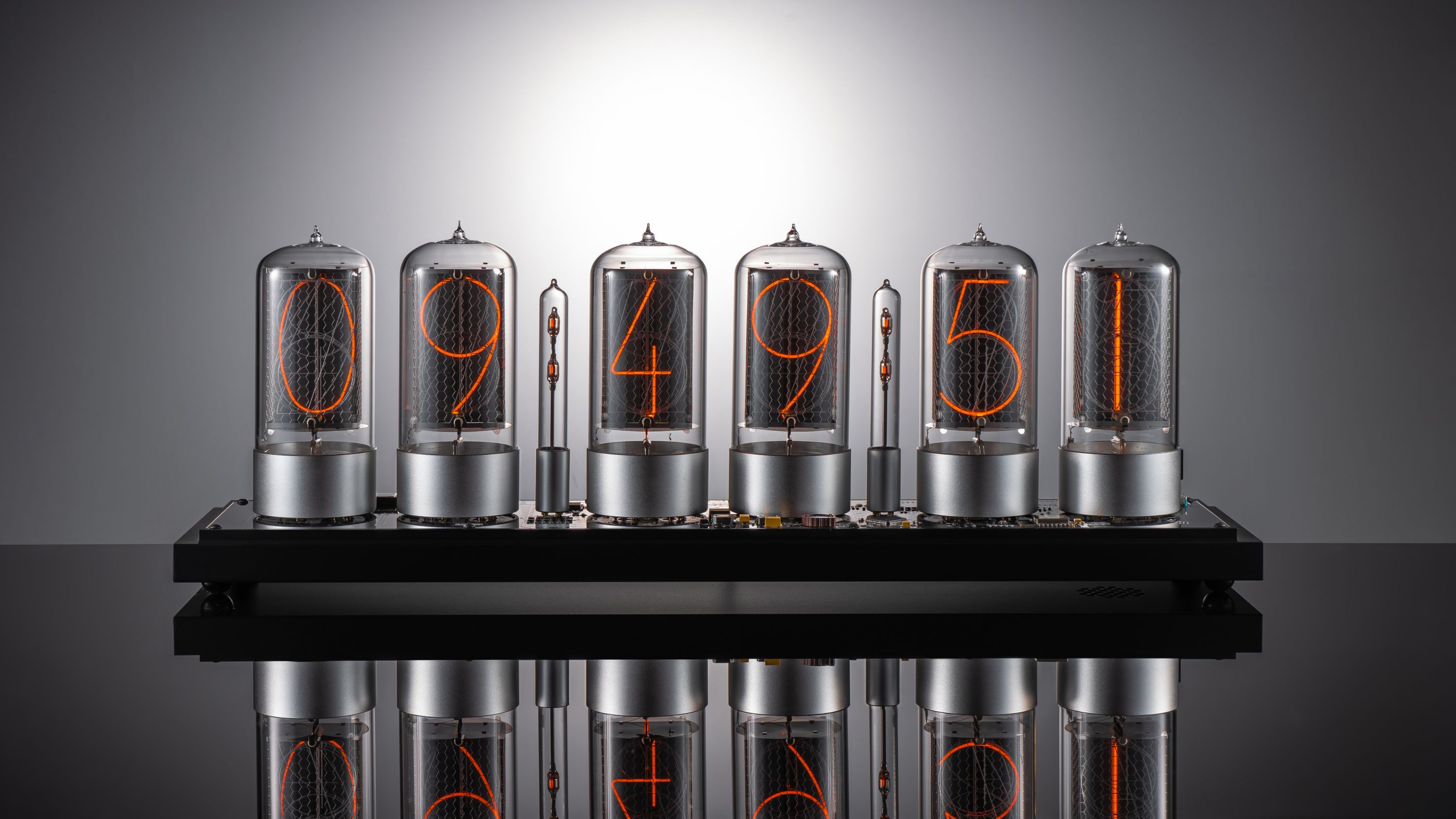 ZIN70 Nixie Clock, Black Case & Silver Bases, Smoked Glass