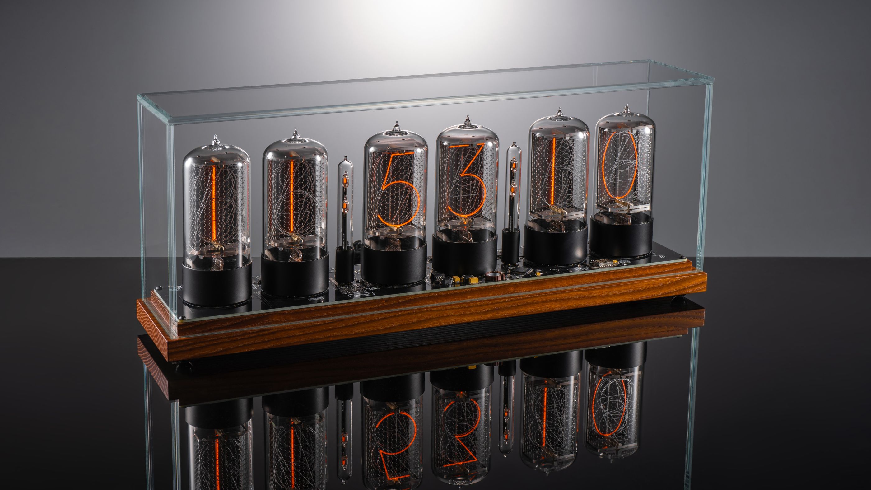 ZIN70 Nixie Clock, Walnut Base & Black Bases, Clear Glass