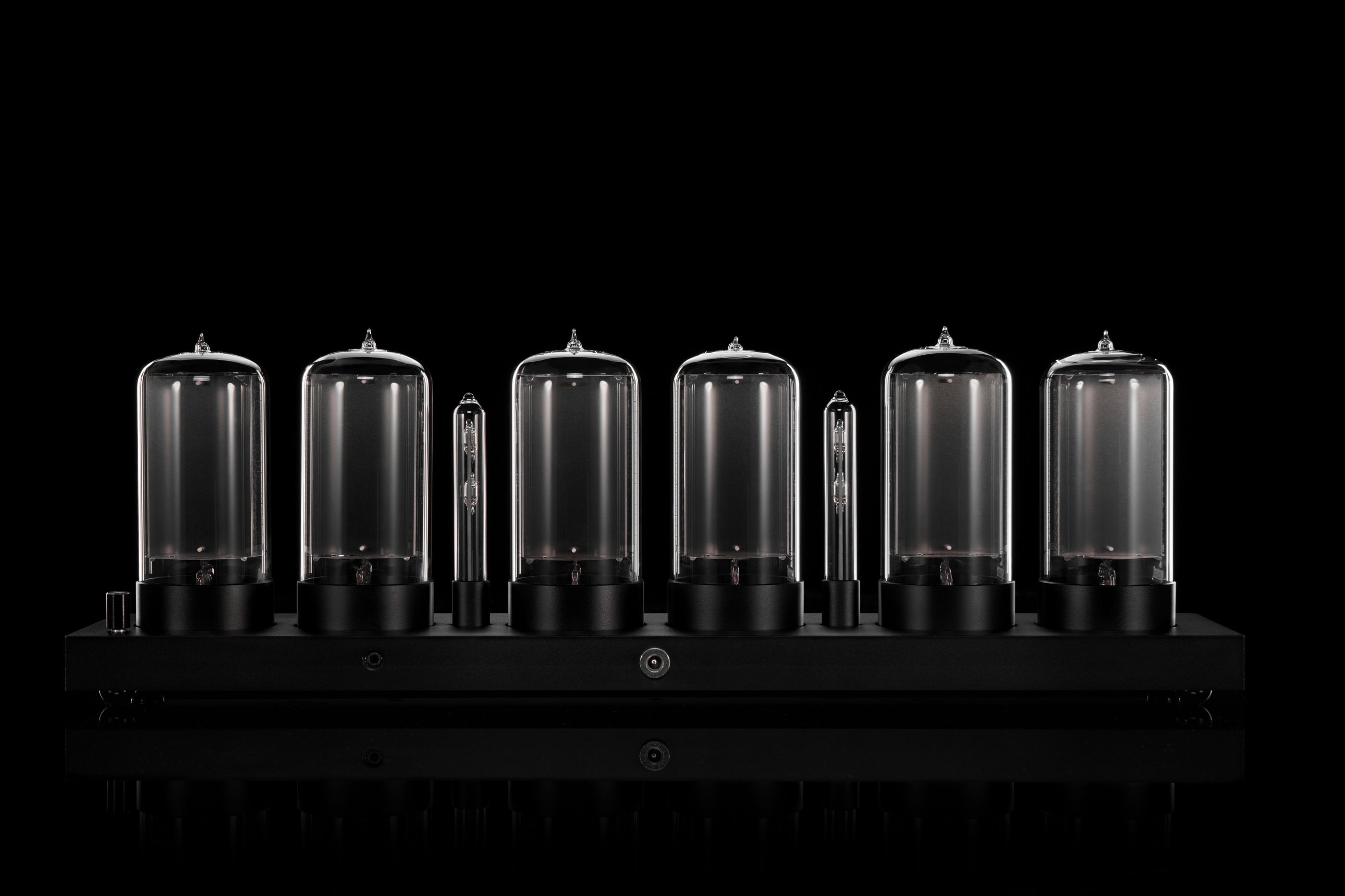ZIN70 Nixie Tube Clock Black Aluminium Case by Millclock