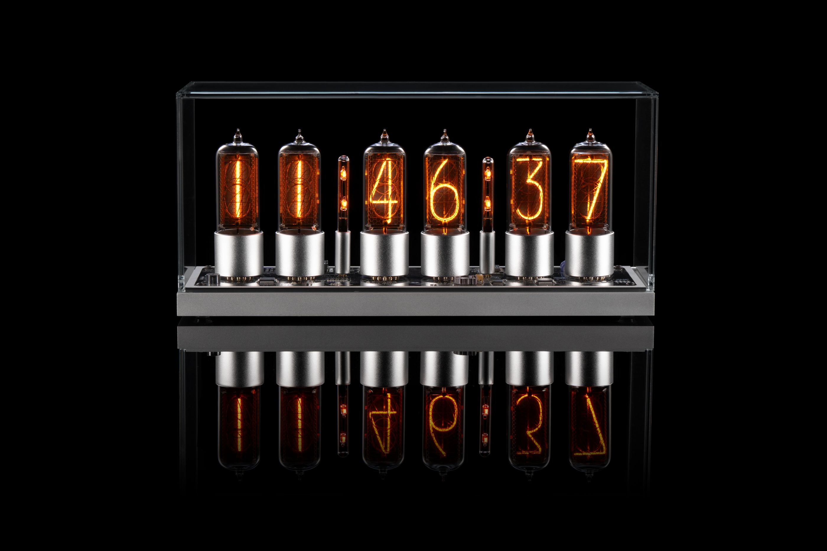 ZIN18 Nixie Tube Clock Silver Case Ultra-Clear Glass Dome