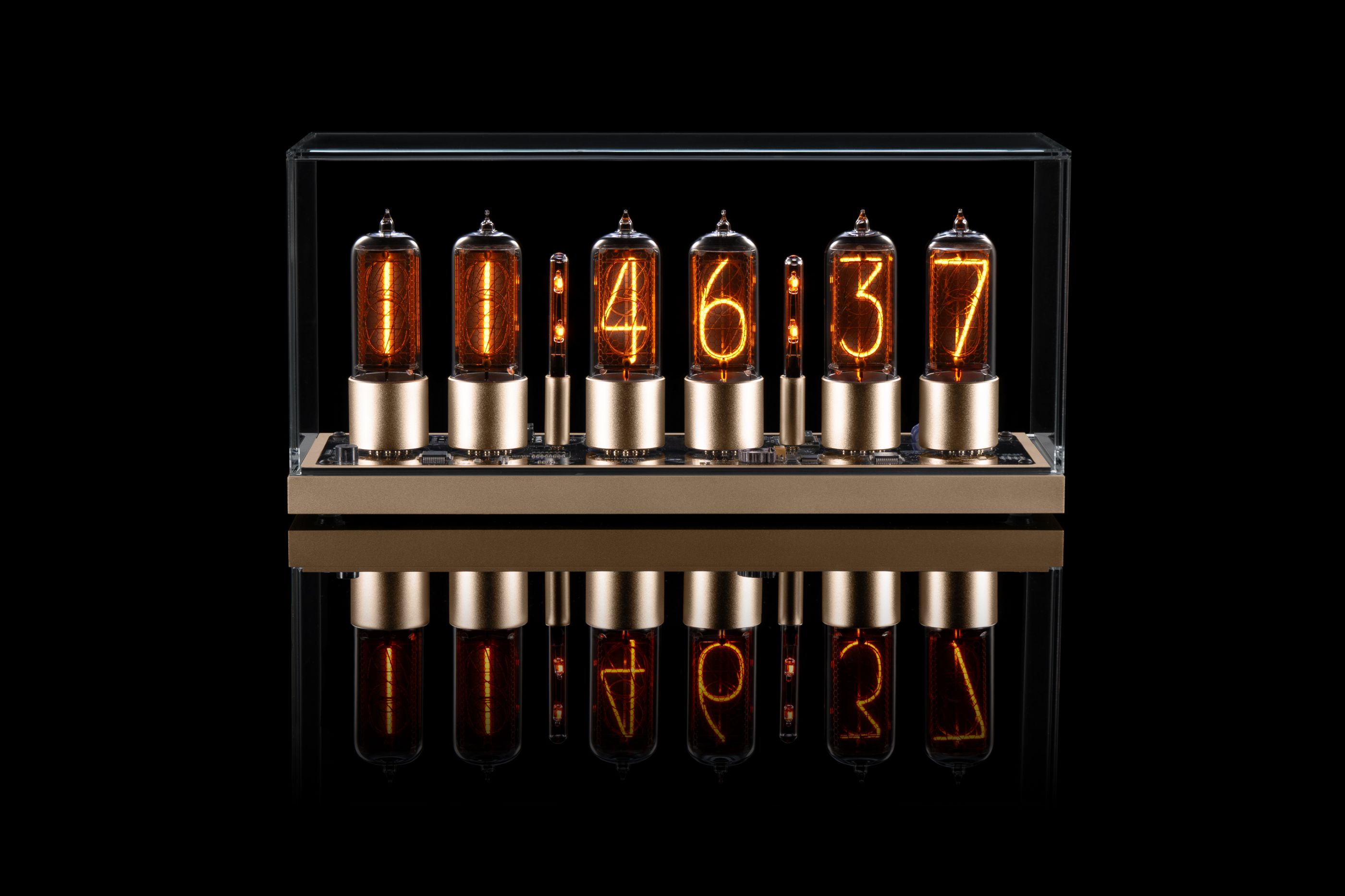 ZIN18 Nixie Clock, Gold Base & Gold Tubes, Clear Glass