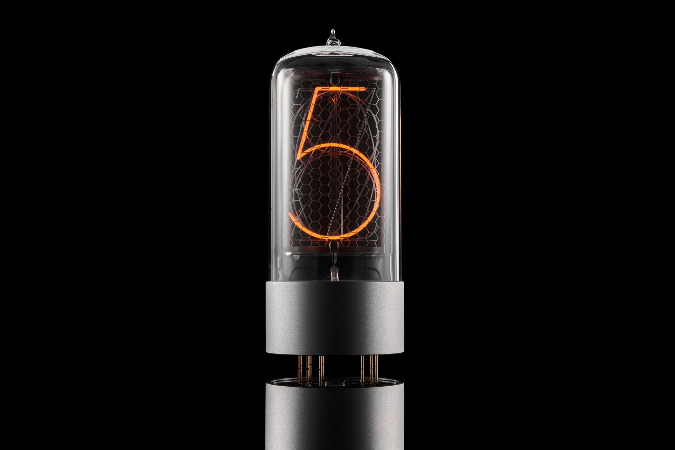ZIN70 Nixie Tube Silver Aluminium Base, Z568M Round Pinout