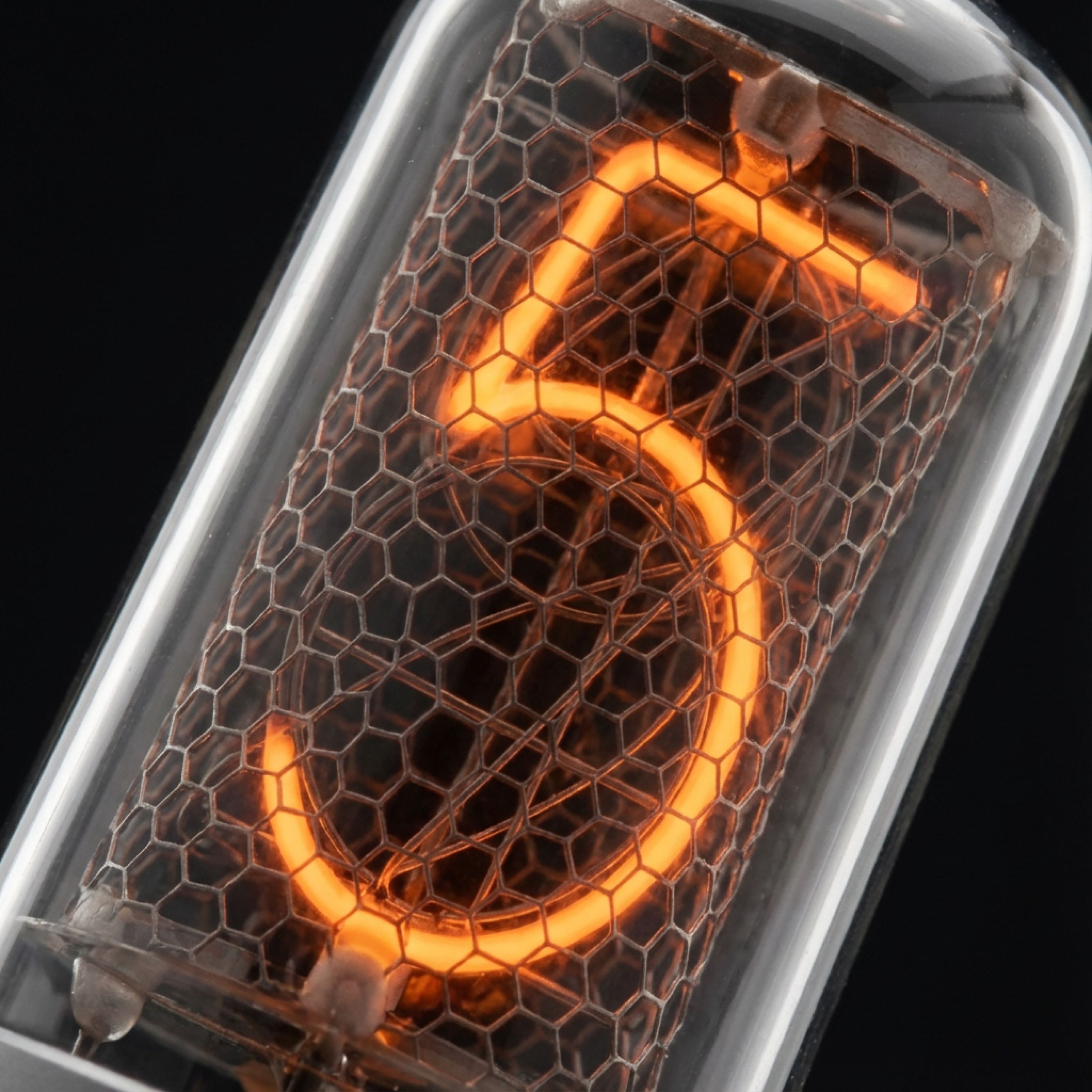 ZIN18 Nixie Tube with Silver Anodized Base | Millclock
